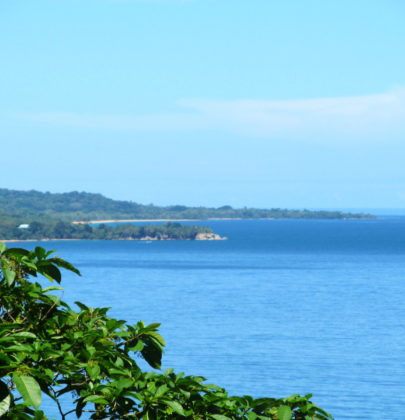 Hiking on Bastimentos Island